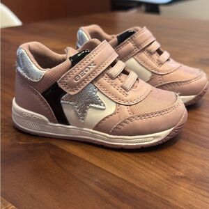 Geox Kids Sneakers in Pink and Silver